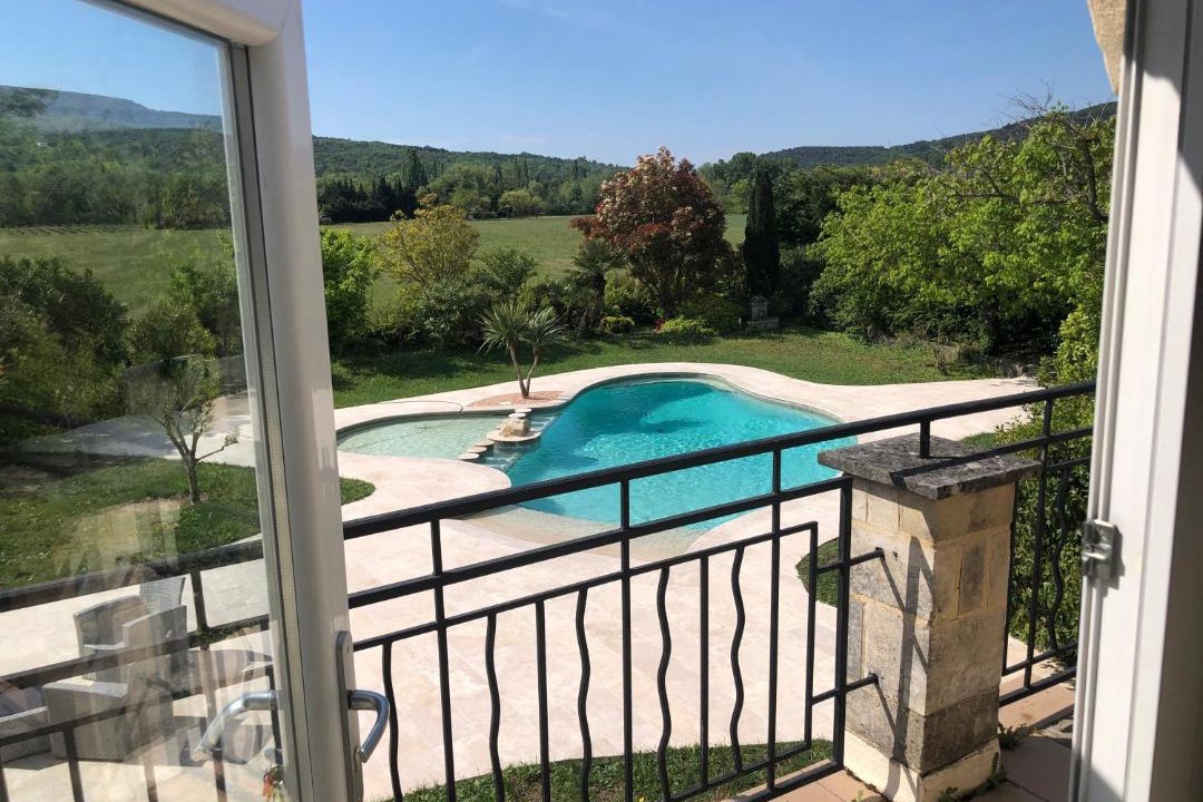 Photo of Others in Valaurie