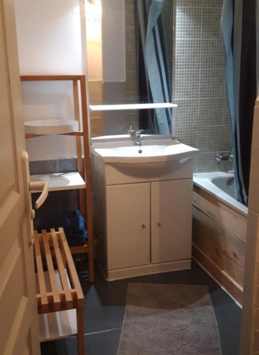 Photo of Bathroom in Mars