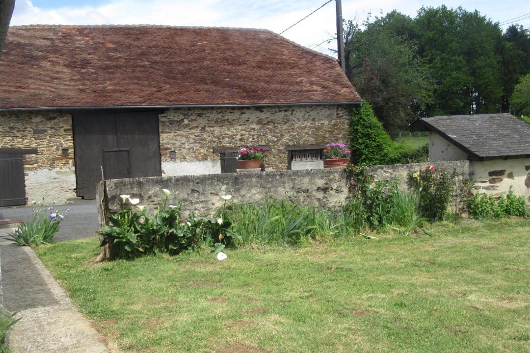 Photo of Others in Benayes