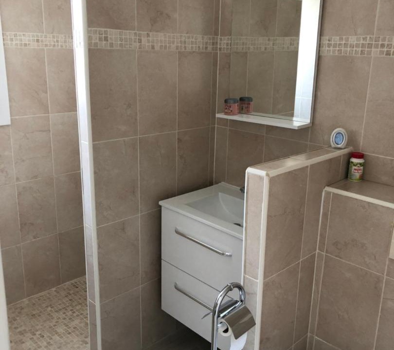 Photo of Bathroom in Saint-Sulpice-et-Cameyrac