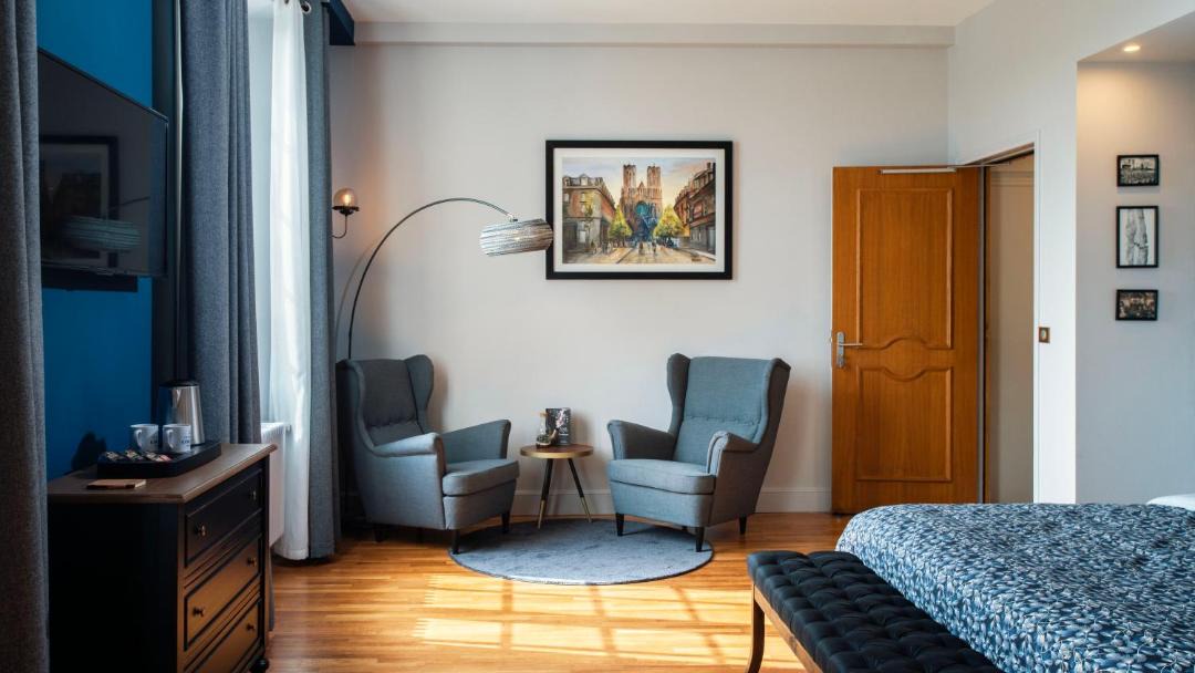 Photo of Others in Ay