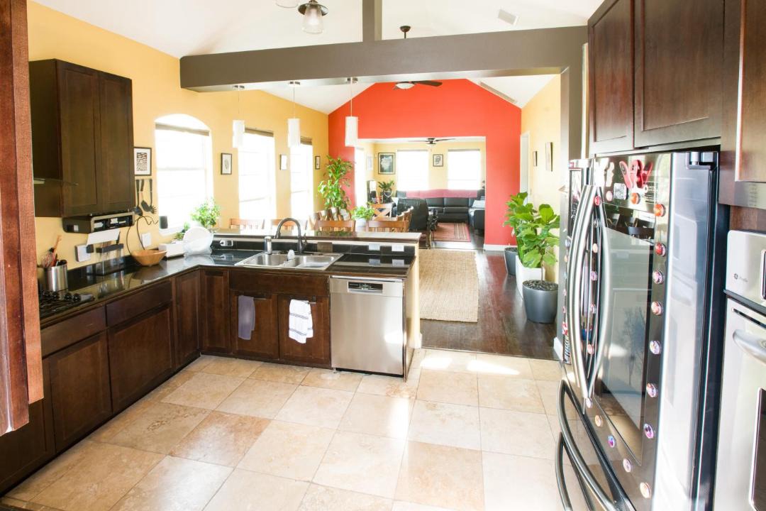 Photo of Kitchen in East Cesar Chavez