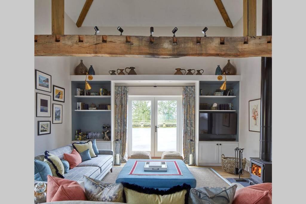 Photo of Others in Alton Barnes