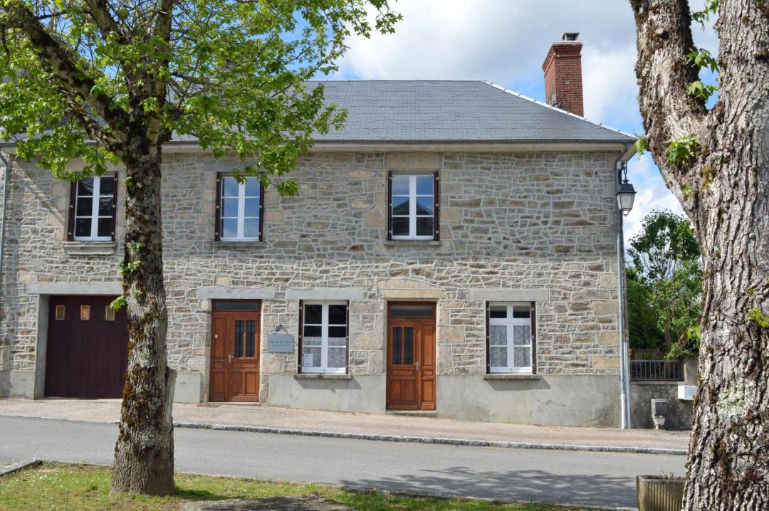 Photo of Buildings in Sussac