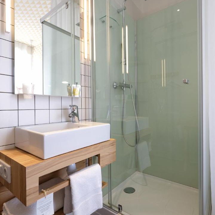 Photo of Bathroom in Laval