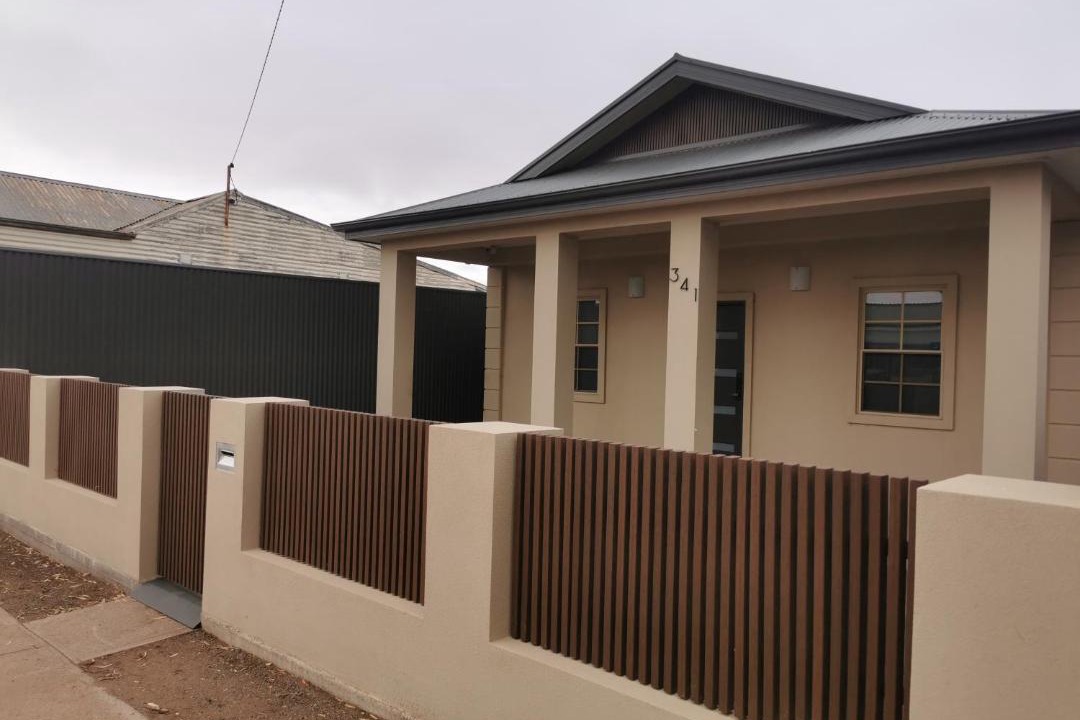 Photo of Buildings in Broken Hill