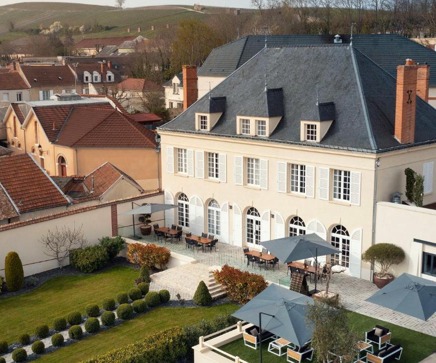 Photo of Others in Ay