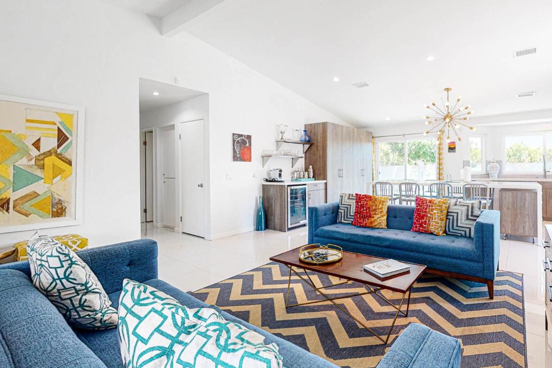 Photo of Livingroom in Desert Park Estates