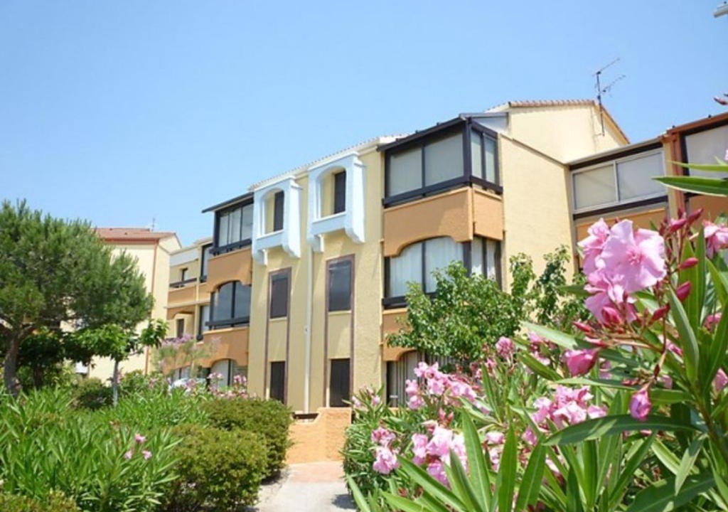Photo of Buildings in Saint-Cyprien Plage
