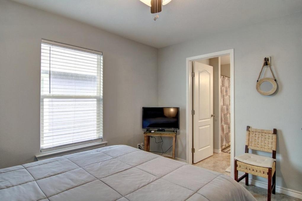 Photo of Bedroom in Port Aransas