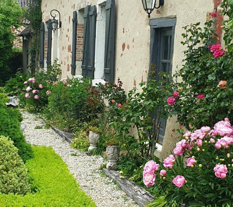 Photo of Buildings in Rosnay