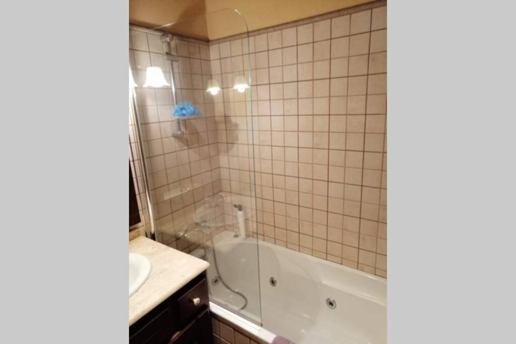 Photo of Bathroom in Isil