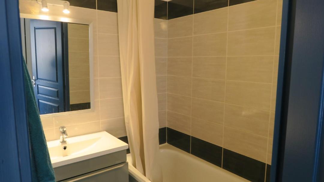 Photo of Bathroom in Le Grau-Du-Roi