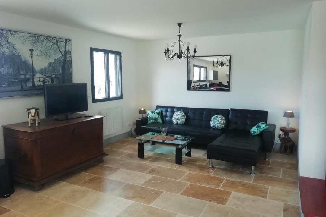 Photo of Others in Le Fied