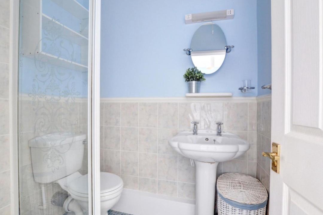 Photo of Bathroom in Lynmouth