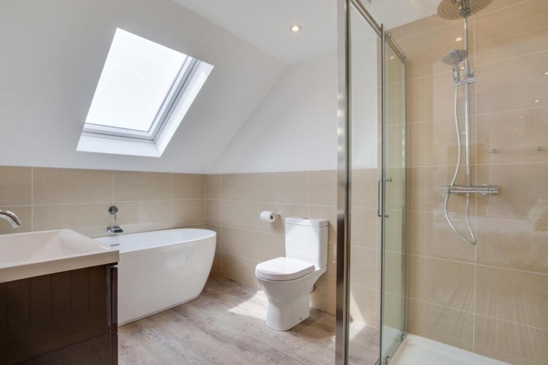 Photo of Bathroom in Looe