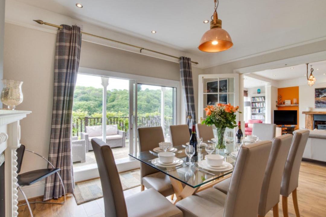 Photo of Livingroom in Looe