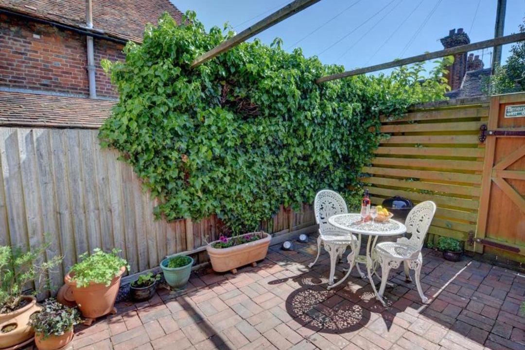 Photo of Patio Balcony in Chilham