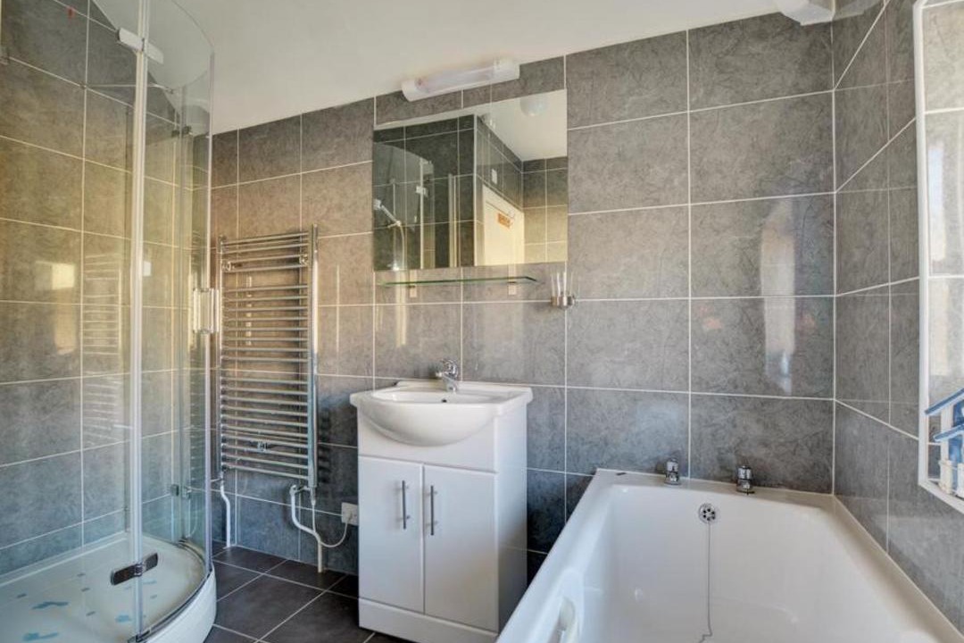 Photo of Bathroom in Polruan