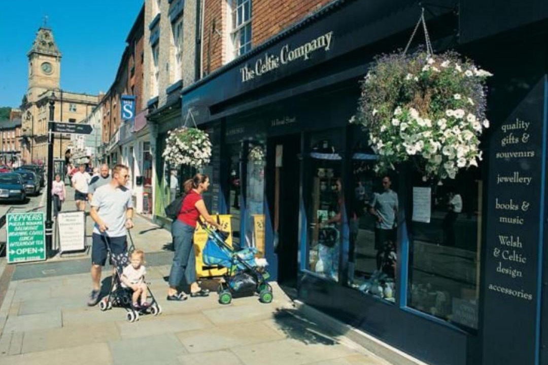 Photo of Others in Kingswood