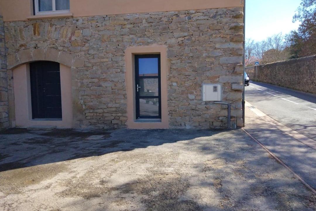 Photo of Buildings in Saint-Georges-de-Luzencon