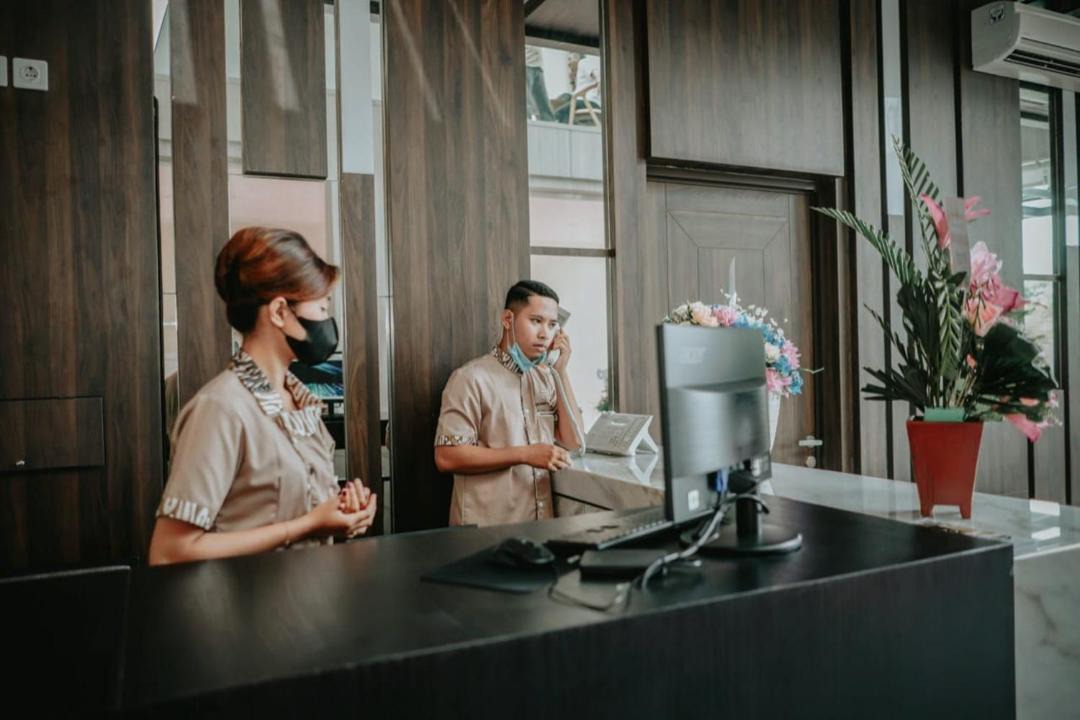 Photo of Human In Picture in Sumbawa Besar
