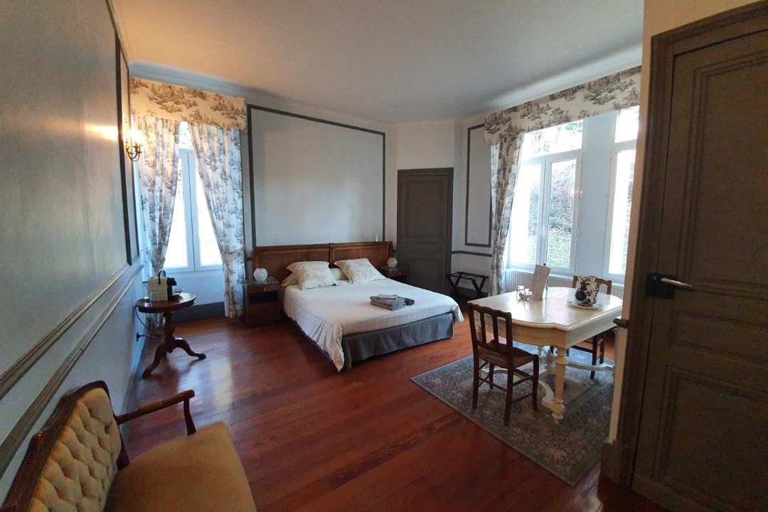 Photo of Others in Villeneuve-de-Marc