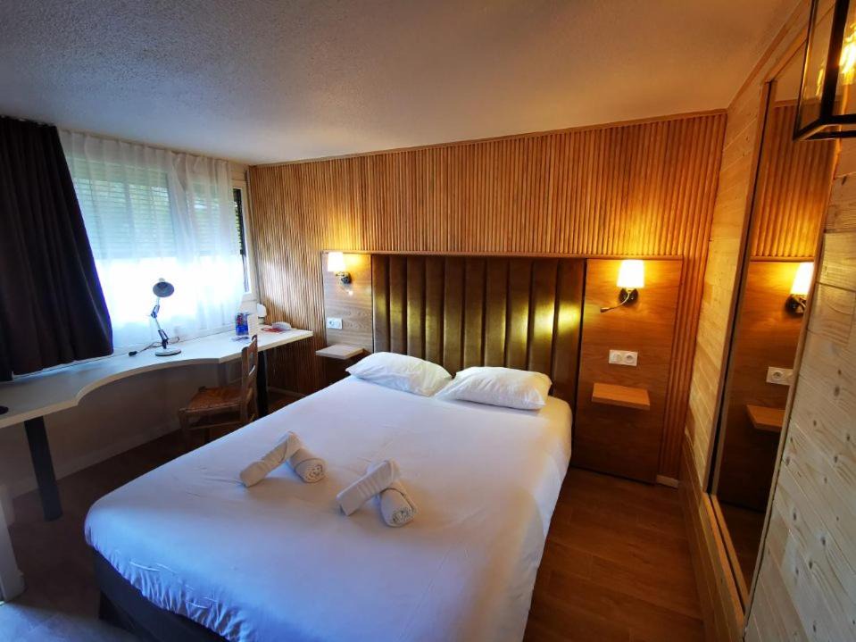 Photo of Bedroom in Foix