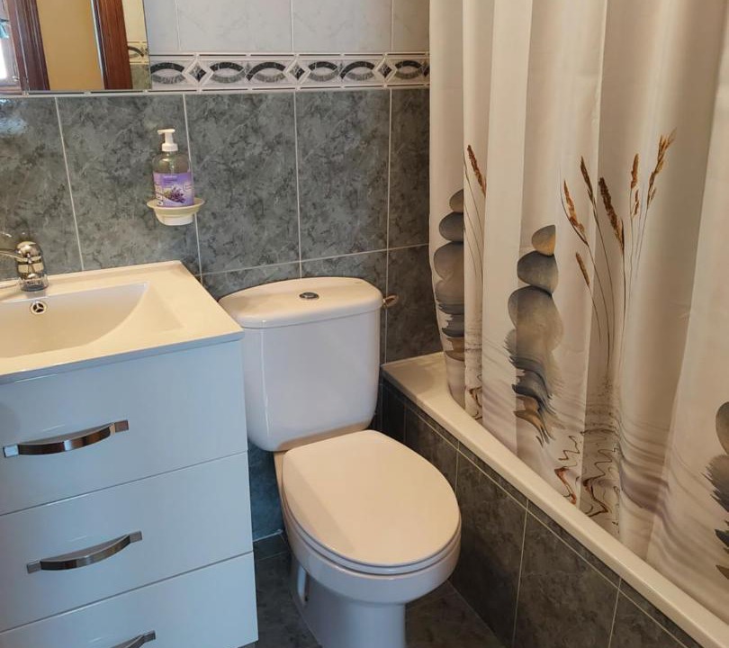 Photo of Bathroom in Escarrilla