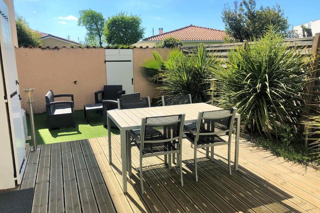 Photo of Patio Balcony in La Teste-de-Buch