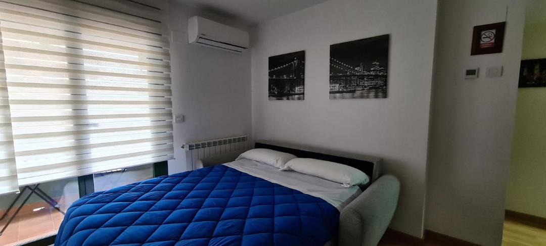Photo of Bedroom in La Puebla de Alfinden