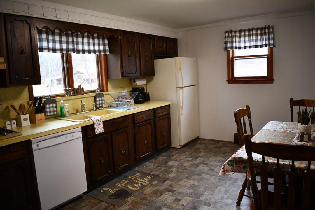 Photo of Others in Goshen