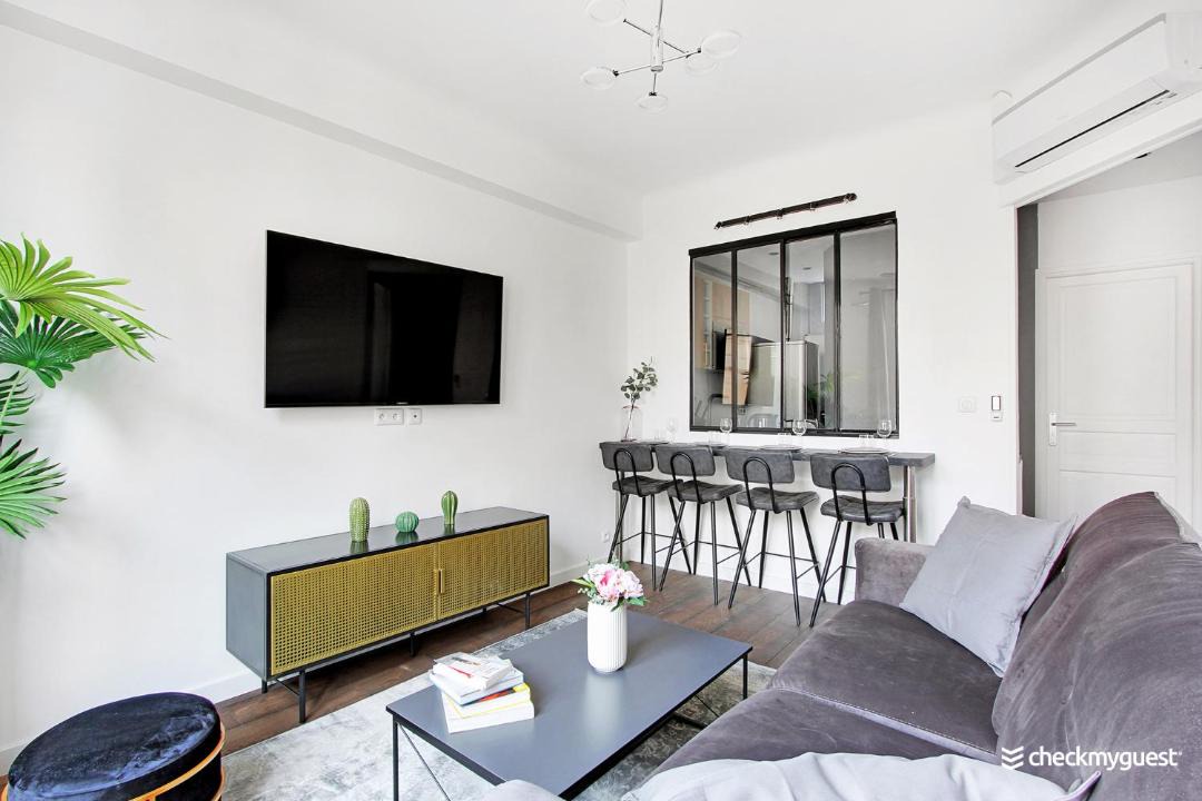 Photo of Livingroom in Archives