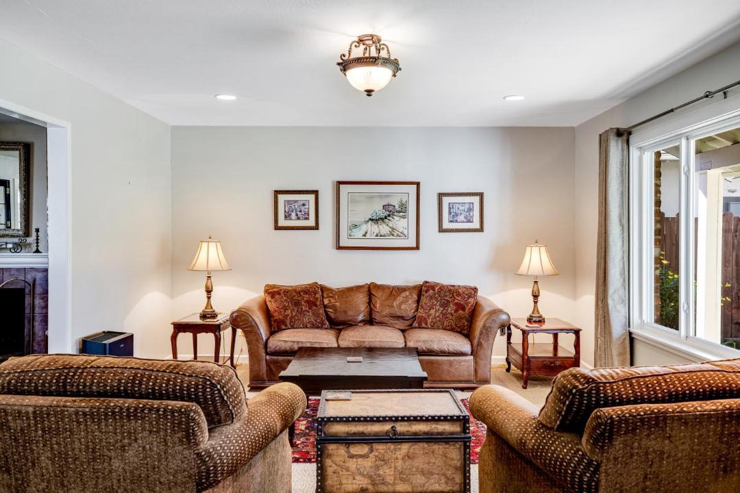 Photo of Livingroom in Sonoma