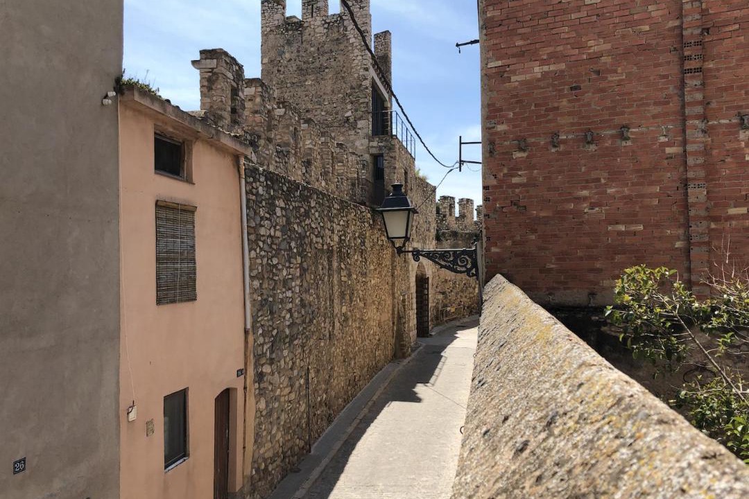 Photo of Buildings in Montblanc