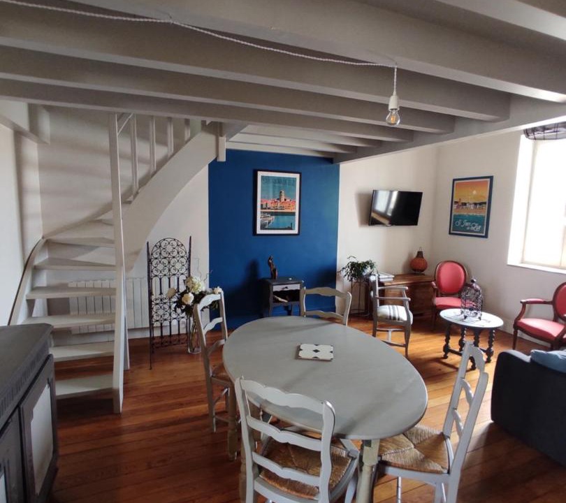 Photo of Livingroom in Saint-Jean-de-Luz City Center