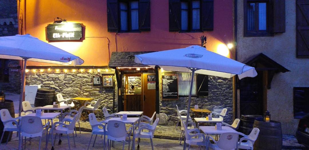 Photo of Others in Escunhau
