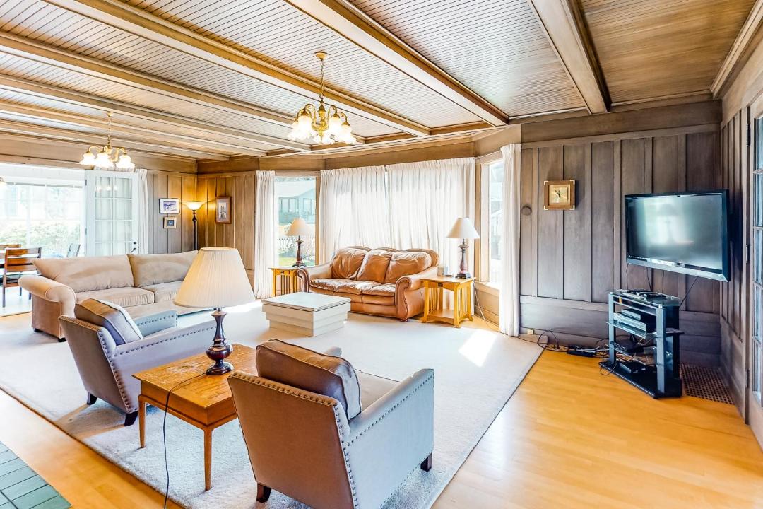 Photo of Livingroom in Gearhart