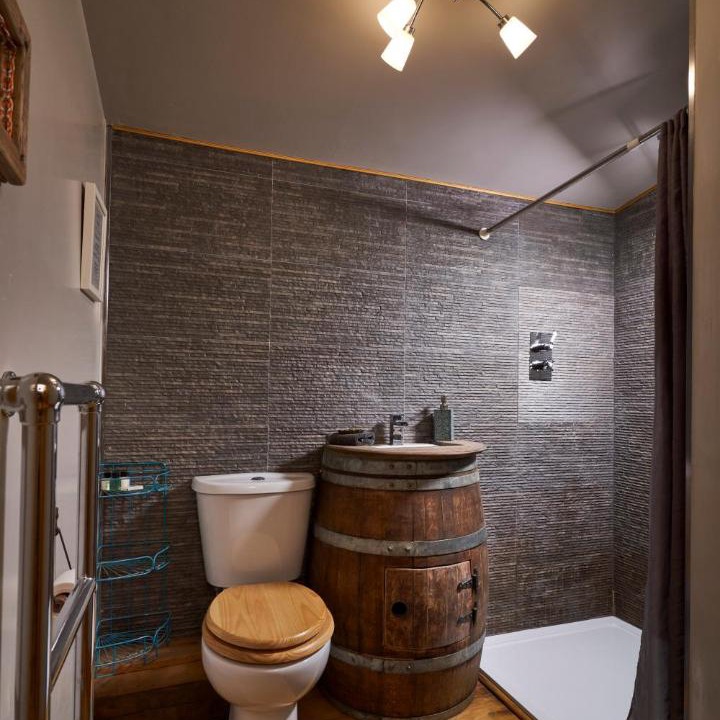 Photo of Bathroom in Cairndow