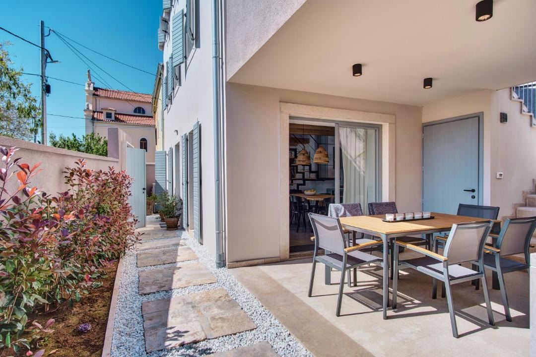 Photo of Patio Balcony in Cove Murtar