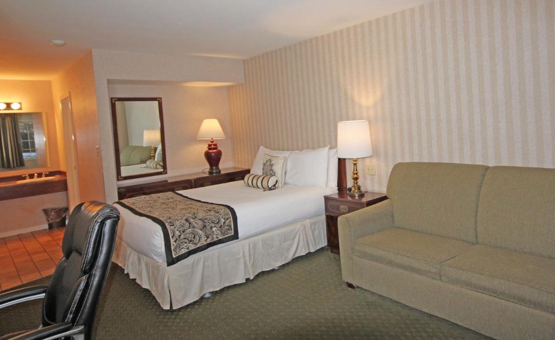 Photo of Others in Salem