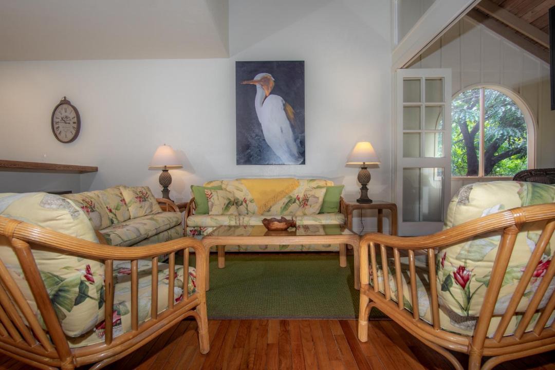 Photo of Livingroom in Maunaloa