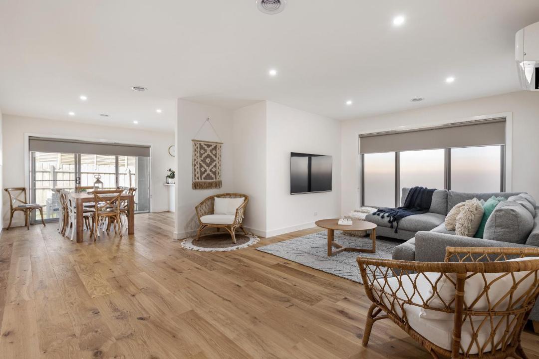 Photo of Others in Rosebud