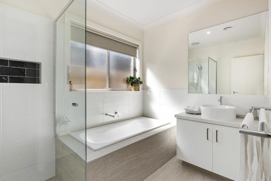 Photo of Others in Rosebud