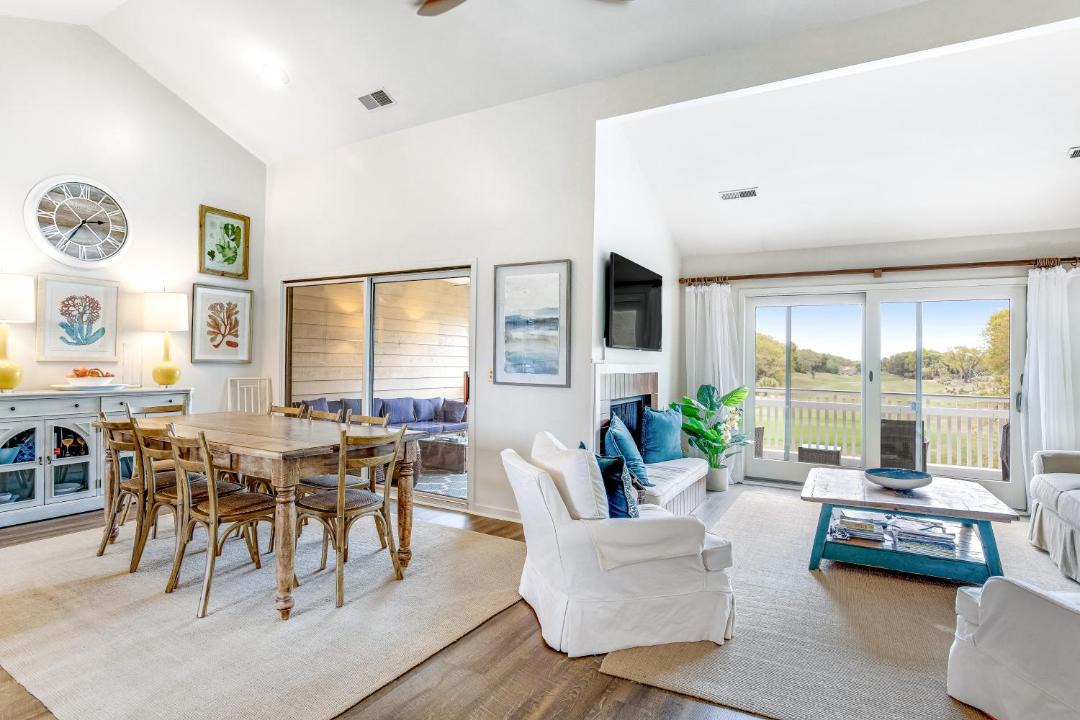 Photo of Livingroom in Isle of Palms