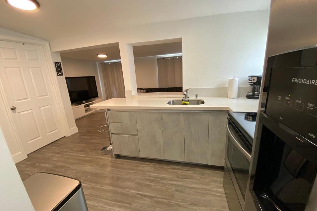 Photo of Others in Ludlam