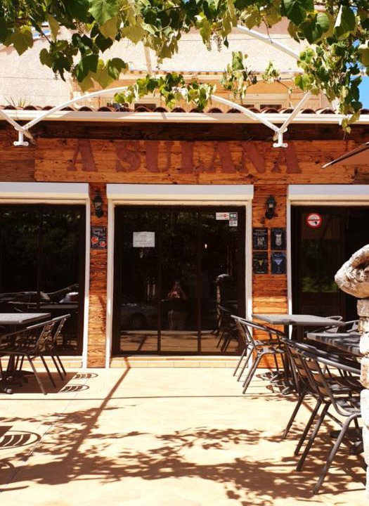 Photo of Others in Galeria