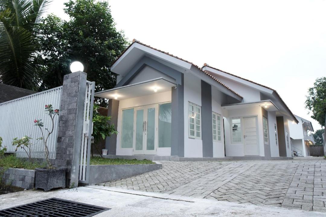 Photo of Buildings in Sleman