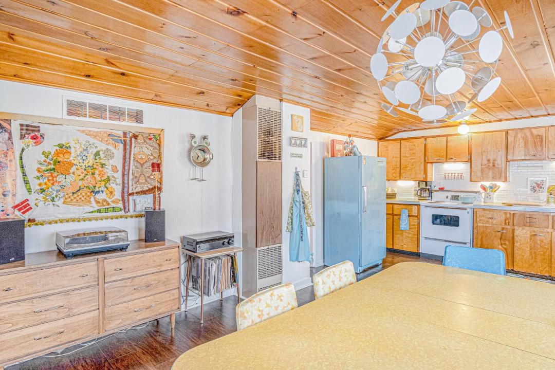 Photo of Kitchen in Honor