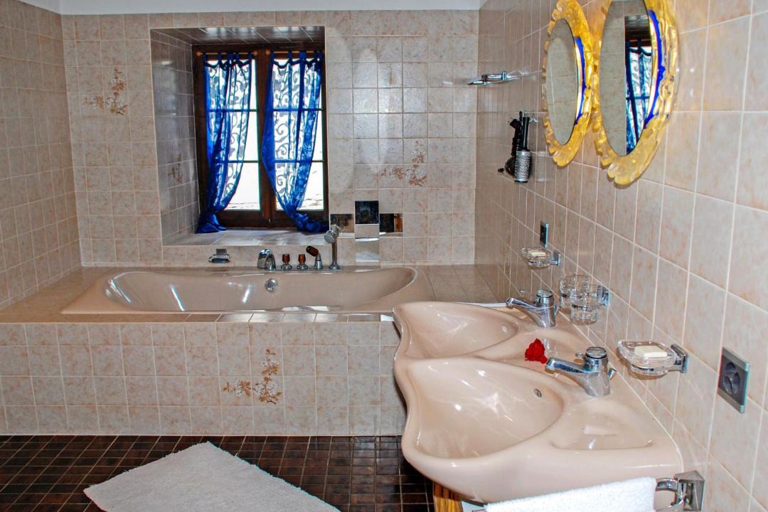 Photo of Bathroom in Cabbio